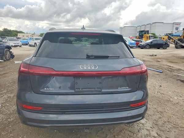 2021 AUDI E-TRON