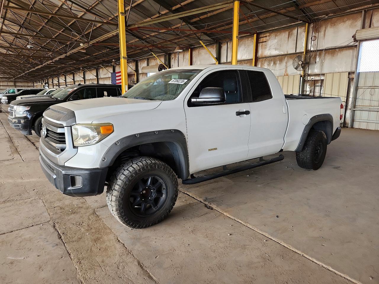 2014 TOYOTA TUNDRA SR5