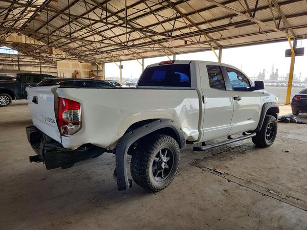 2014 TOYOTA TUNDRA SR5