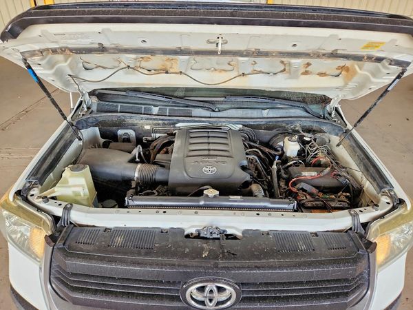 2014 TOYOTA TUNDRA SR5