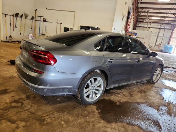 2019 VOLKSWAGEN PASSAT Wolfsburg — PSRA