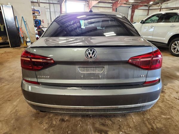 2019 VOLKSWAGEN PASSAT Wolfsburg — DIRR