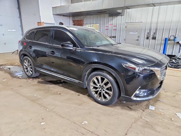 2017 MAZDA CX-9 Grand Touring — Passenger 3/4