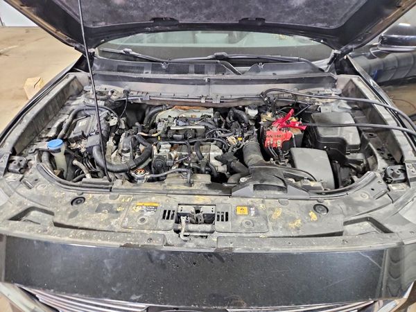 2017 MAZDA CX-9 Grand Touring — Engine bay
