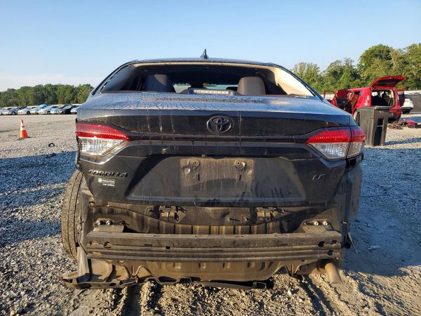 2022 TOYOTA COROLLA