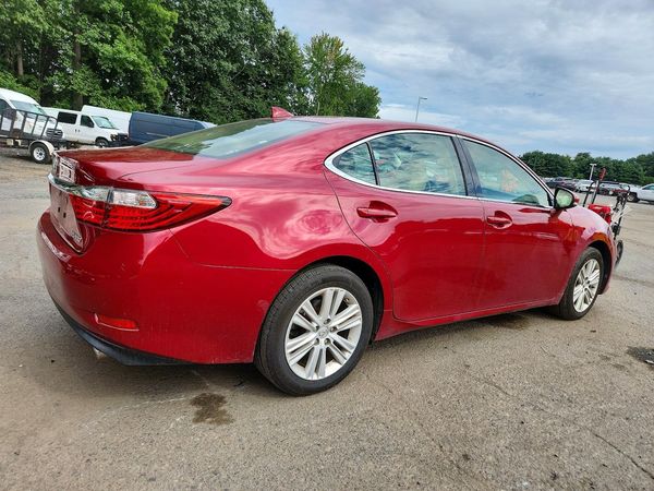 2015 LEXUS ES