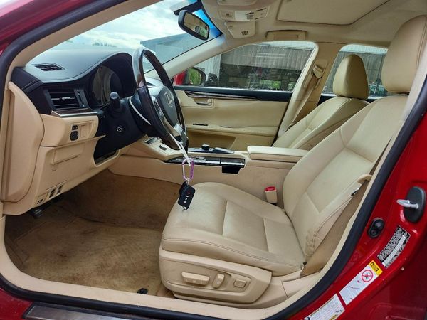 2015 LEXUS ES