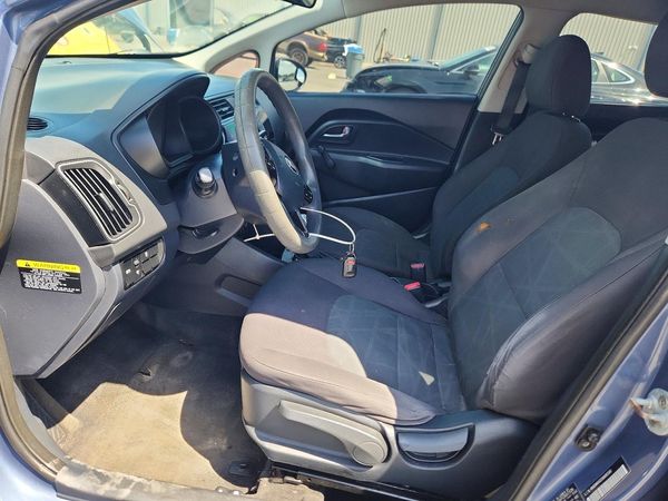 2016 KIA RIO LX A/T