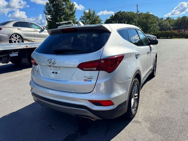 2017 HYUNDAI SANTA FE Base
