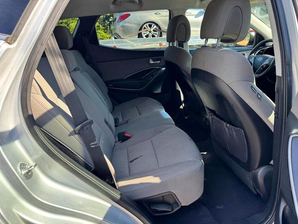 2017 HYUNDAI SANTA FE Base