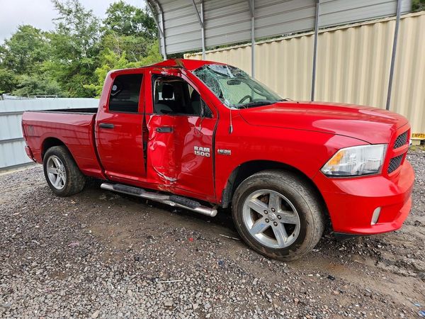 2015 RAM 1500 ST
