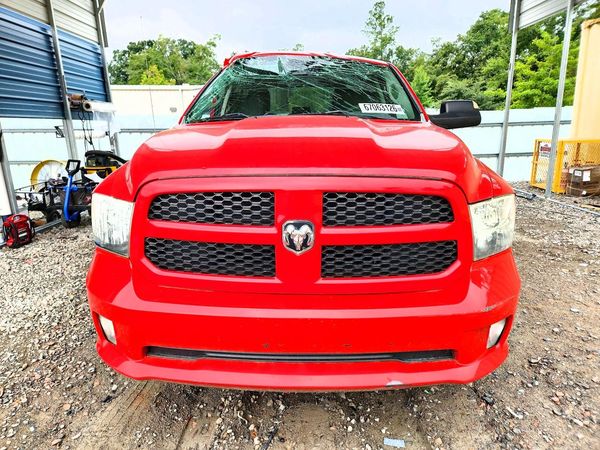 2015 RAM 1500 ST