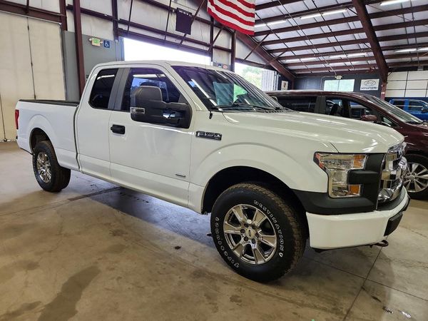 2017 FORD F150 SuperCab