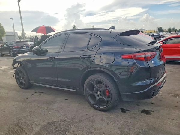 2022 ALFA ROMEO STELVIO