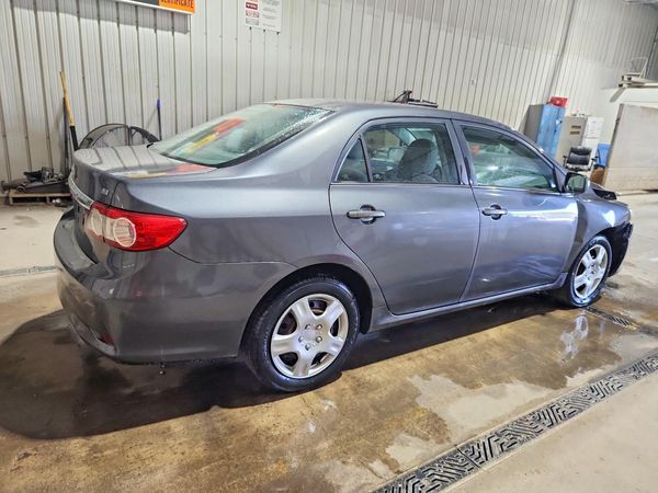 2013 TOYOTA COROLLA