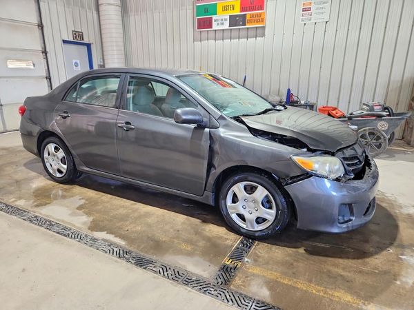 2013 TOYOTA COROLLA