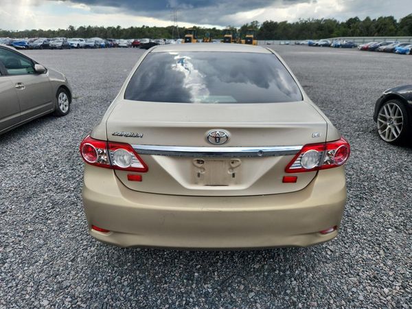 2013 TOYOTA COROLLA