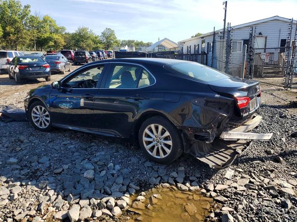 2018 TOYOTA CAMRY