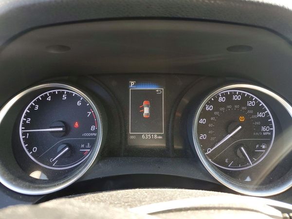 2018 TOYOTA CAMRY