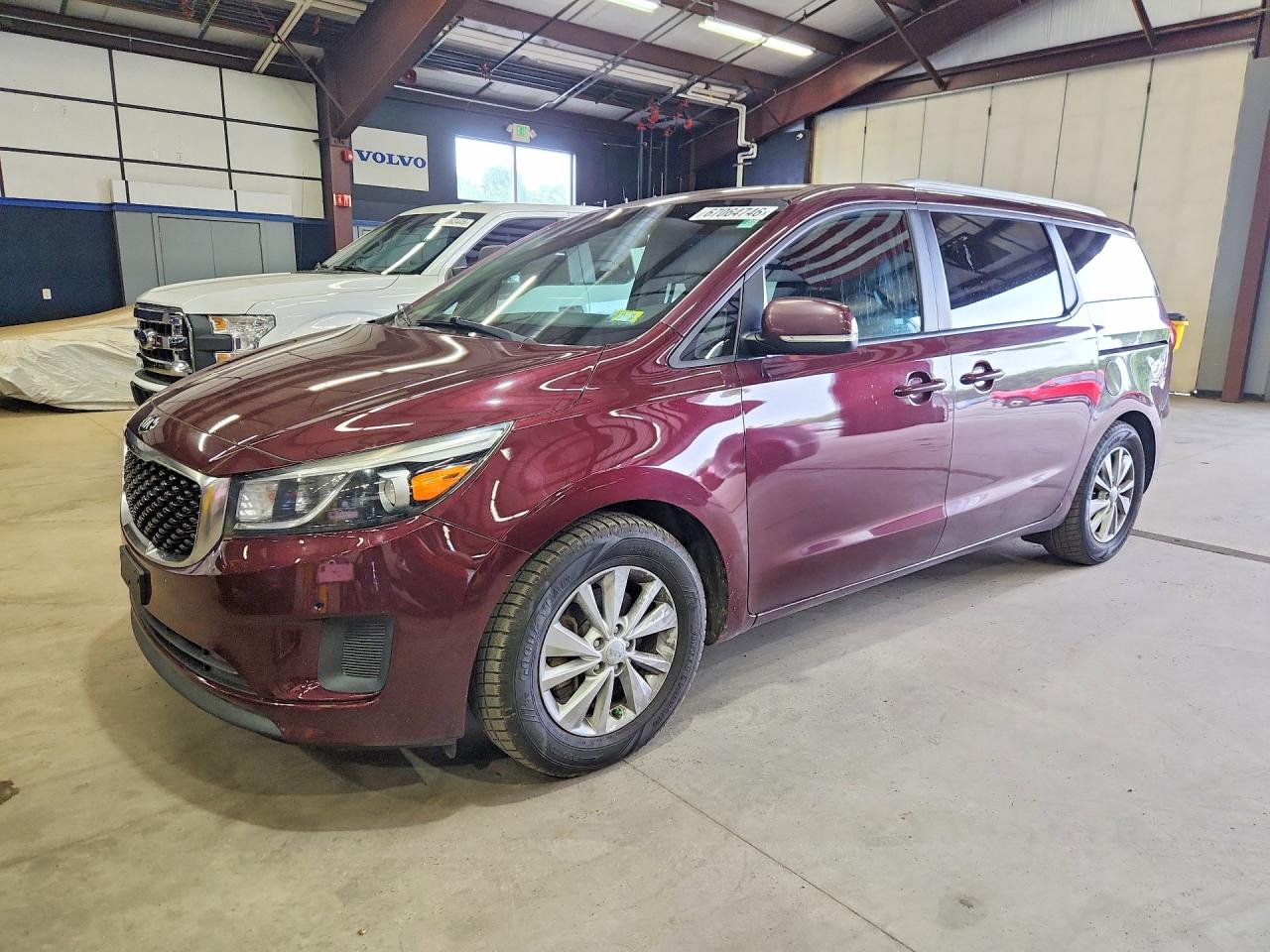 2017 KIA SEDONA LX