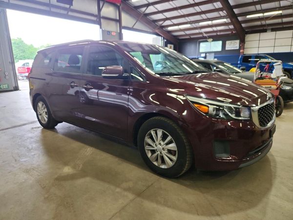 2017 KIA SEDONA LX