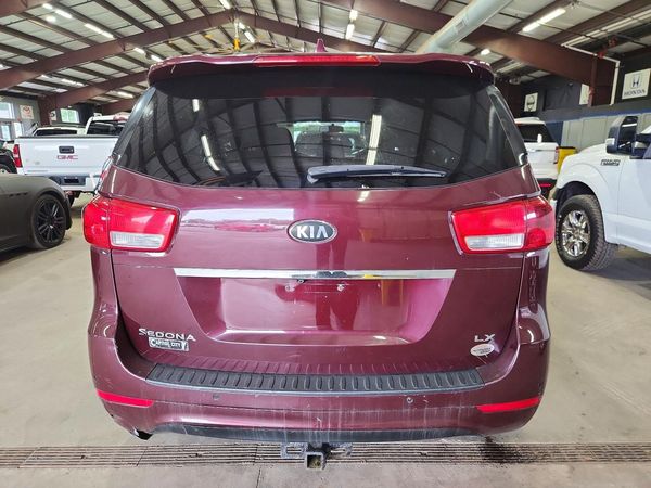 2017 KIA SEDONA LX