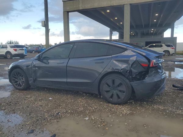 2025 TESLA MODEL 3