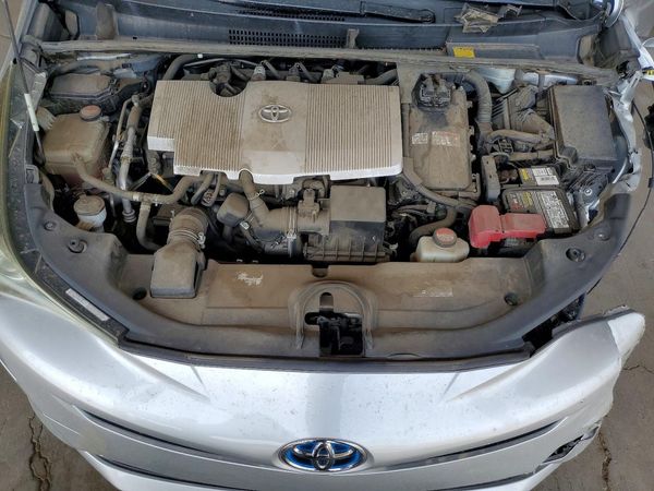2016 TOYOTA PRIUS One/Two