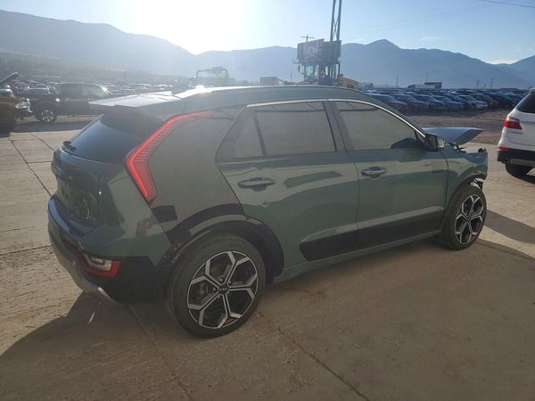 2023 KIA NIRO SX