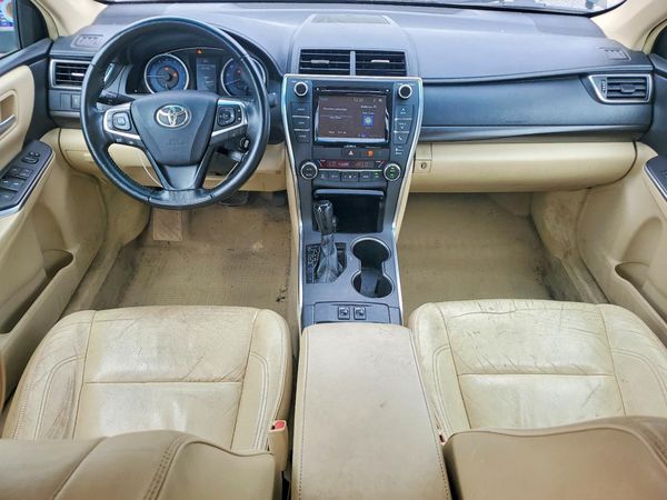 2016 TOYOTA CAMRY