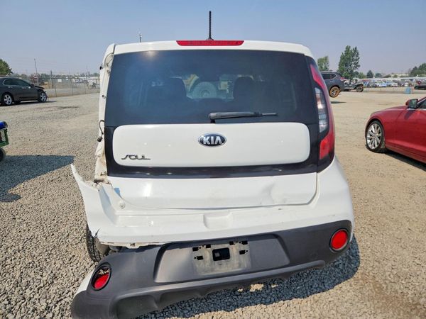 2018 KIA SOUL Base