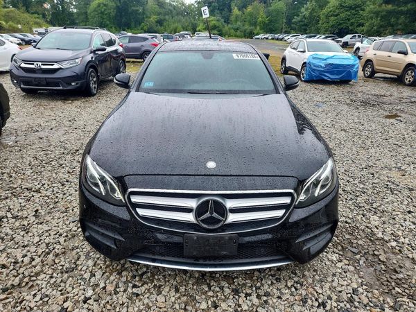 2017 MERCEDES-BENZ E