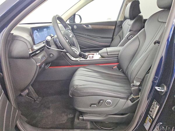 2026 GENESIS GV80 2.5T Select — DENT