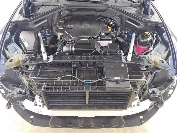 2026 GENESIS GV80 2.5T Select — Engine bay