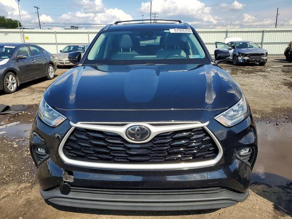 2020 TOYOTA HIGHLANDER