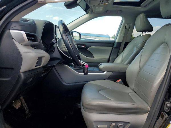2020 TOYOTA HIGHLANDER