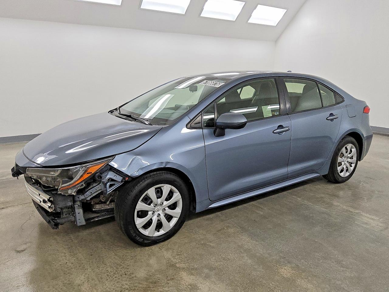 2020 TOYOTA COROLLA LE — Front 3/4