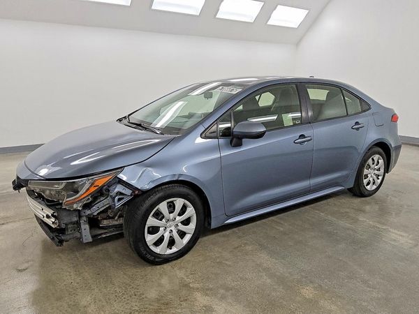 2020 TOYOTA COROLLA LE — Front 3/4