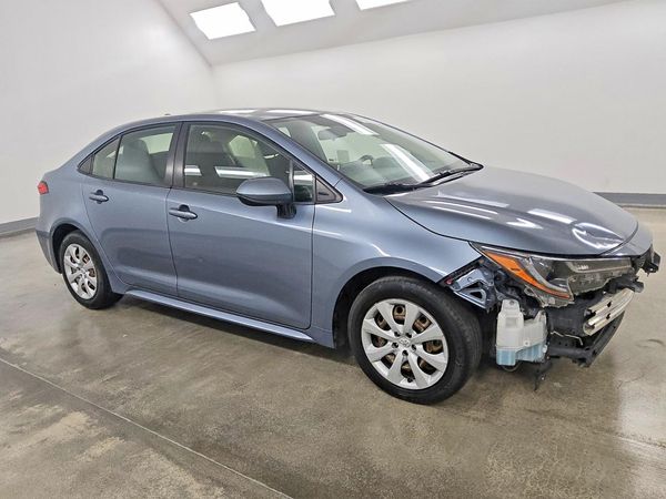 2020 TOYOTA COROLLA LE — Passenger 3/4
