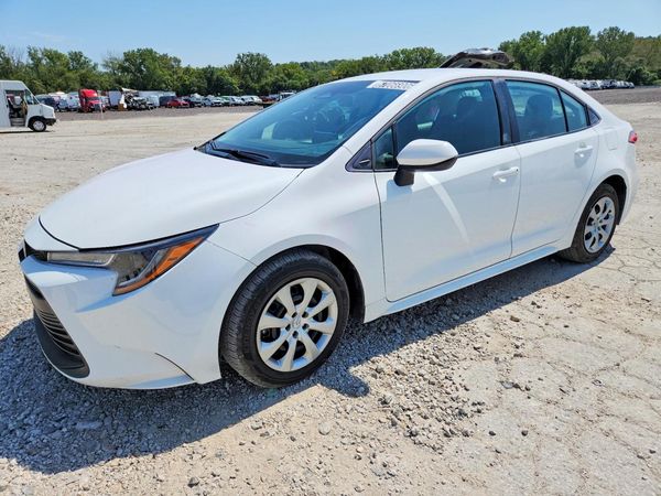 2026 TOYOTA COROLLA