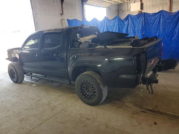 2017 TOYOTA TACOMA