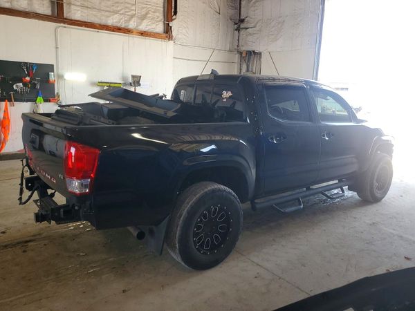 2017 TOYOTA TACOMA