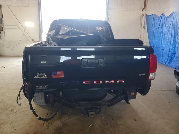 2017 TOYOTA TACOMA