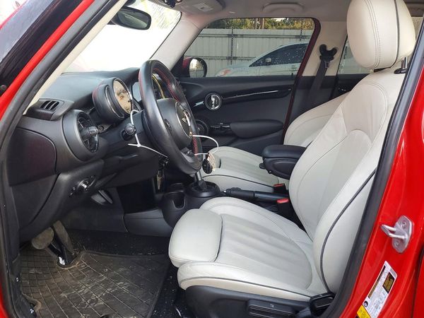2019 MINI COOPER