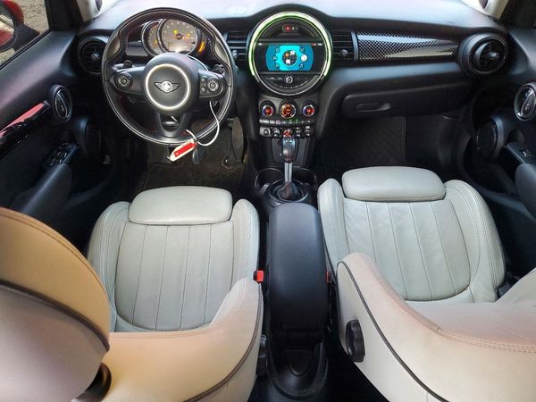 2019 MINI COOPER