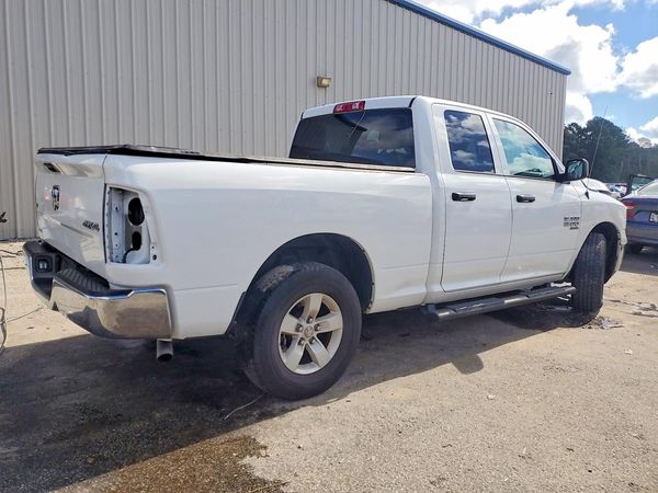 2024 RAM 1500 CLASSIC SLT / Warlock