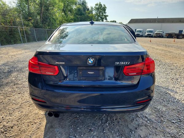 2017 BMW 330