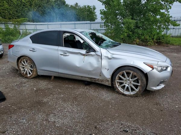 2017 INFINITI Q50