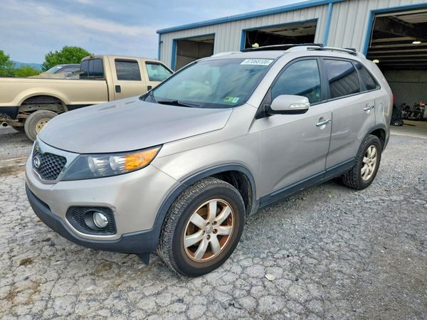 2013 KIA SORENTO