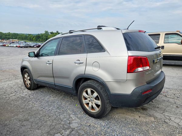 2013 KIA SORENTO Base / LX